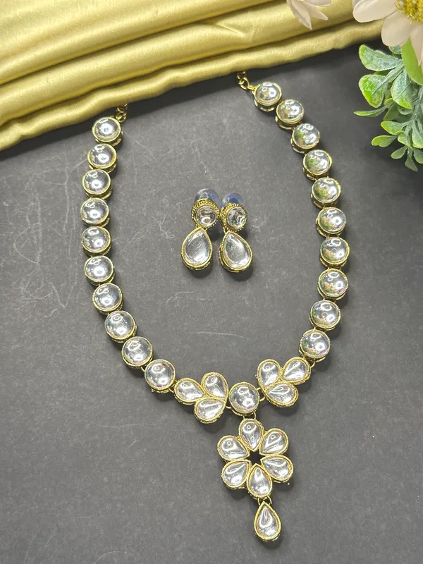 White_Alloy_Copper_Jewellery_Set_For_Women