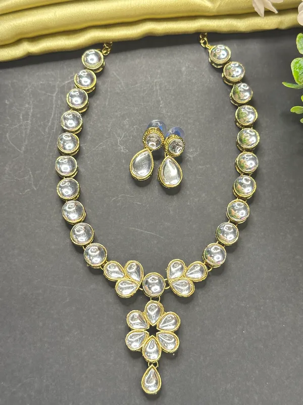 White_Alloy_Copper_Jewellery_Set_For_Women