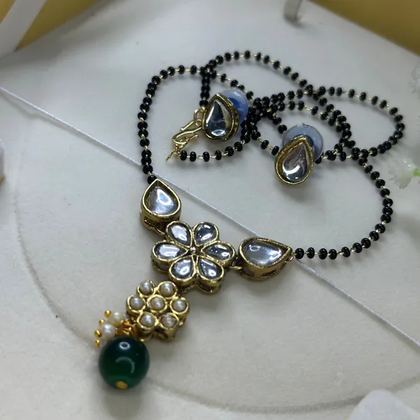 18_Inch_Twinkling_Beautiful_Alloy_Mangalsutra_For_Women
