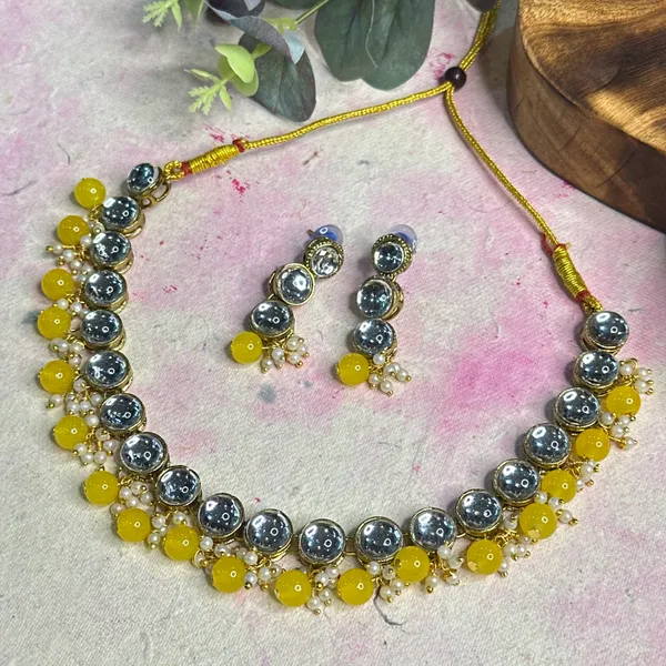 Traditional_Yellow_Pearl_Copper_Plated_Enamel_Crafted__Necklace_Set