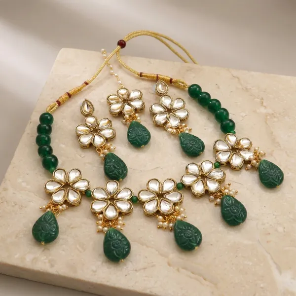 Green_Alloy_Copper_Chokar_Jewellery_Set_For_Women
