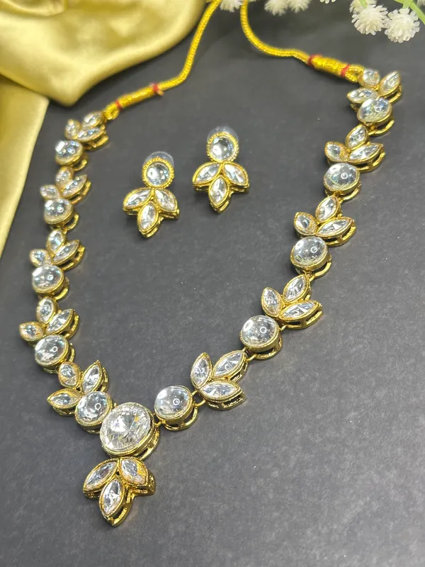 Gold_White_Alloy_Jewellery_Set_For_Women