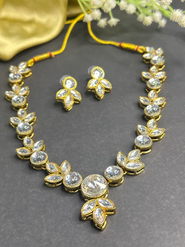 Gold_White_Alloy_Jewellery_Set_For_Women
