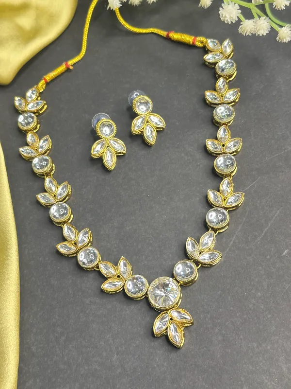 Gold_White_Alloy_Jewellery_Set_For_Women