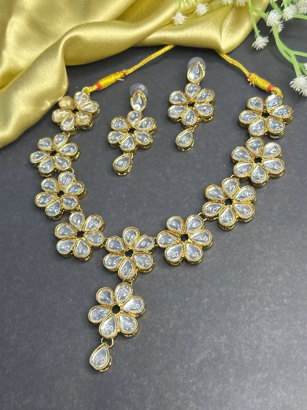 Gold_Alloy_Copper_Jewellery_Set_For_Women