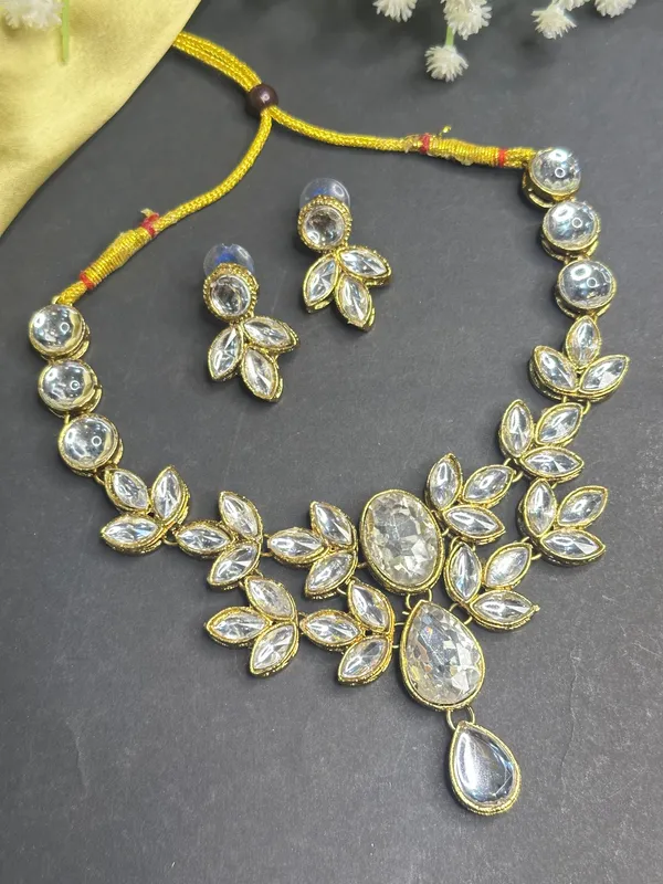 Copper_Plated_Twinkling_Leaves_Necklace_|_Necklace_And_Earings