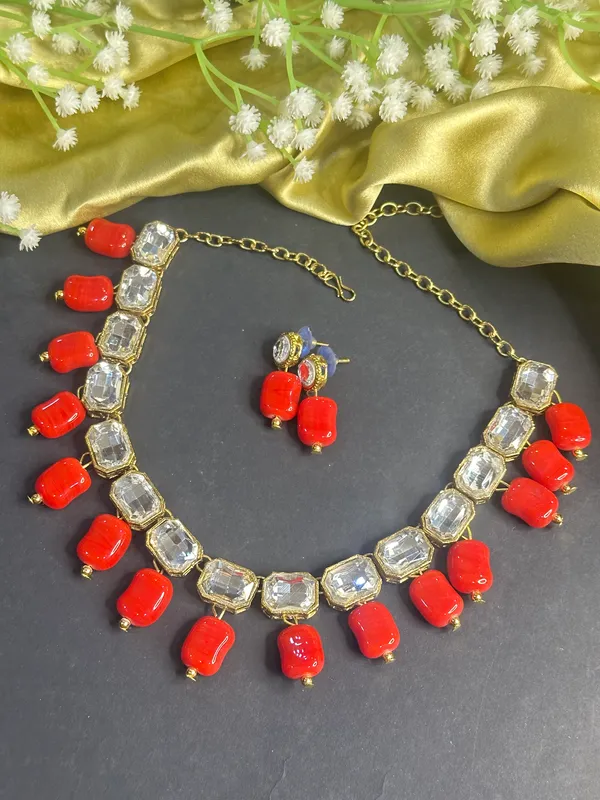 Alloy_And_Kundan_Antique_Red_Beads_Necklace_Set