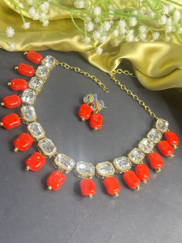 Alloy_And_Kundan_Antique_Red_Beads_Necklace_Set
