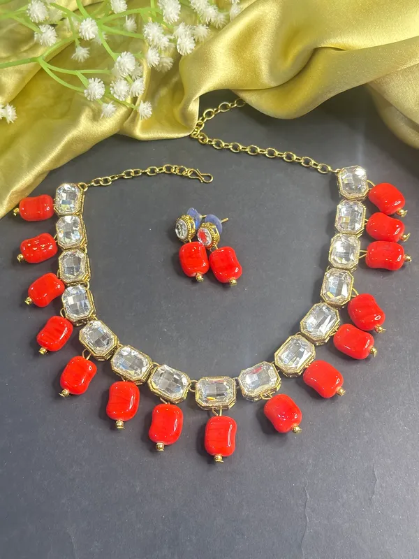 Alloy_And_Kundan_Antique_Red_Beads_Necklace_Set