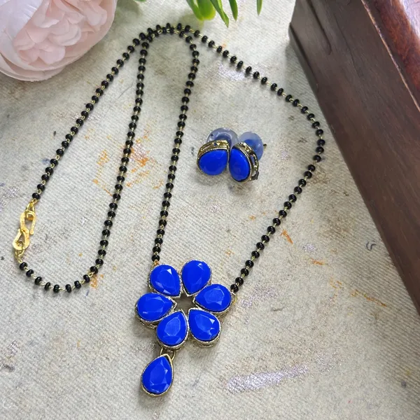 Twinkling_Beautiful_Alloy_Colourful_Mangalsutra_For_Women