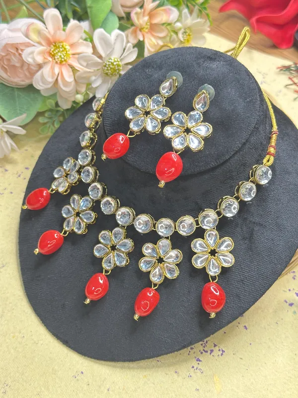 Red_Alloy_Jewellery_Set_For_Women