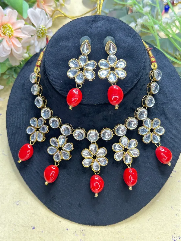 Red_Alloy_Jewellery_Set_For_Women