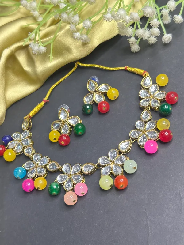 Multicolor_Alloy_Jewellery_Set_For_Women