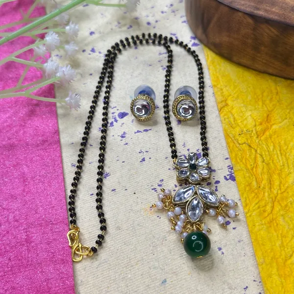 Ebiya_Elegant_Kundan_Mangalsutra_For_Women