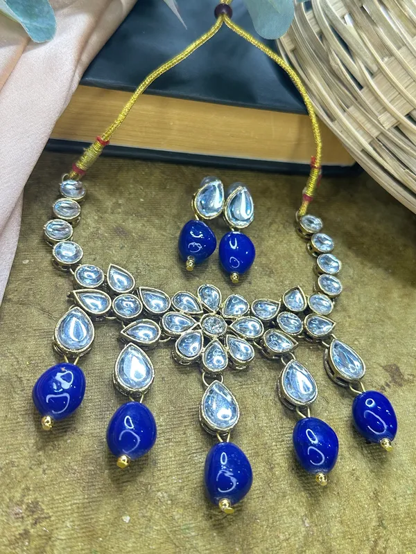 Blue_Gold_Alloy_Copper_Jewellery_Set_For_Women