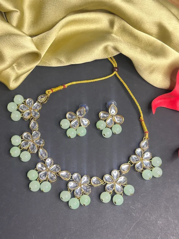 Light_Green_Alloy_Kundan_Jewellery_Set_For_Women