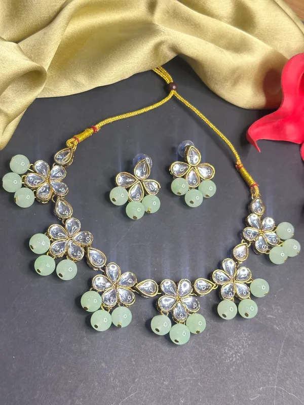 Light_Green_Alloy_Kundan_Jewellery_Set_For_Women