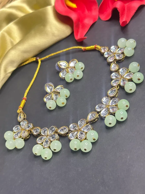Light_Green_Alloy_Kundan_Jewellery_Set_For_Women