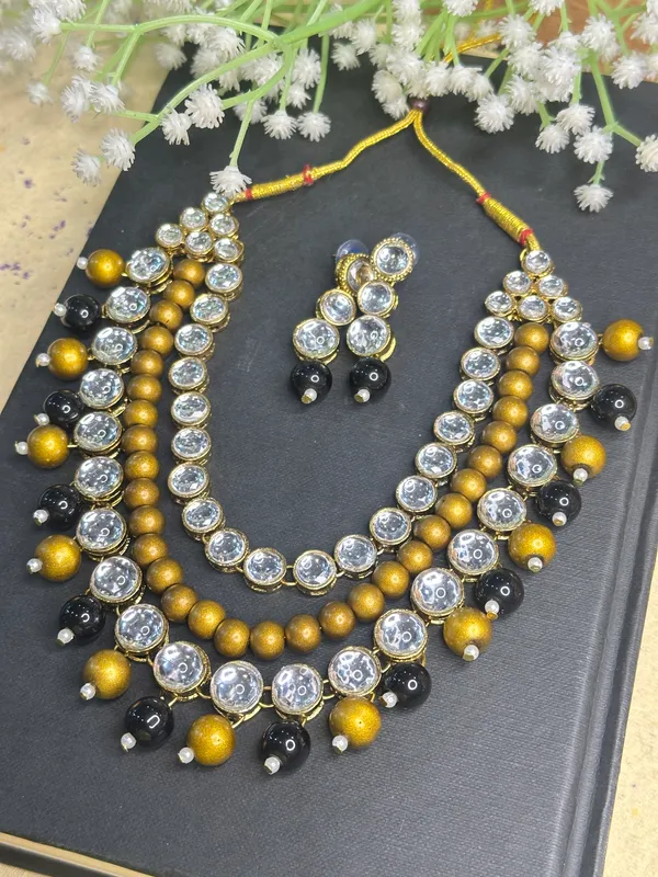 Black_And_Golden_Alloy_Three_Layer_Jewellery_Set_For_Women