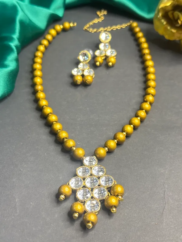 Gold_Alloy_Copper_Jewellery_Set_For_Women