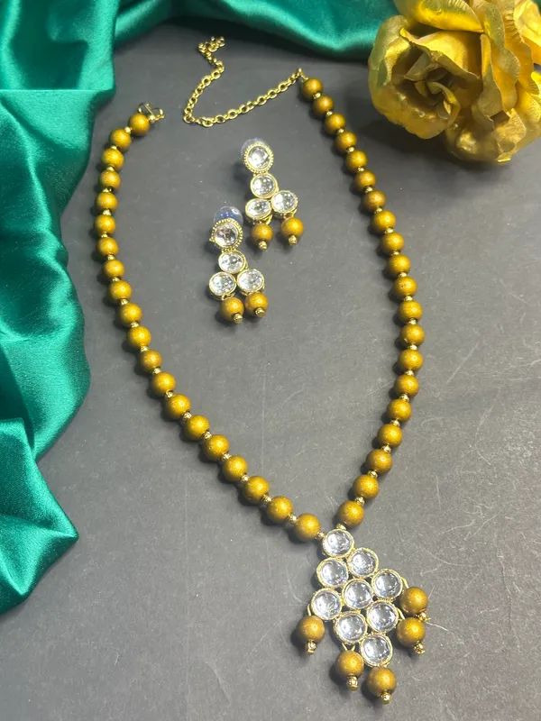 Gold_Alloy_Copper_Jewellery_Set_For_Women