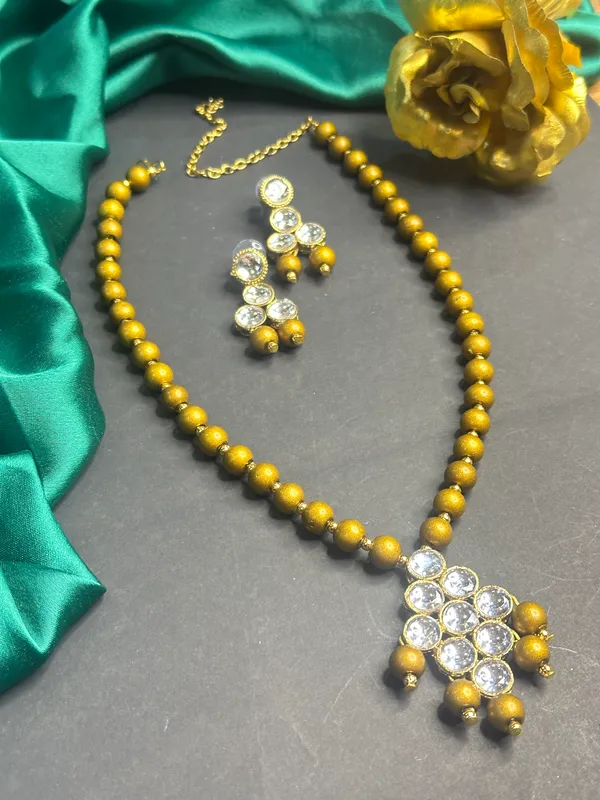 Gold_Alloy_Copper_Jewellery_Set_For_Women