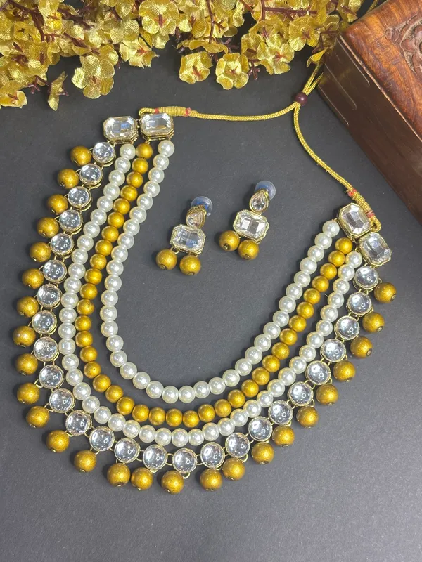 Four_Layer_Copper_Plated_Classic_Pearl_Necklace_Set_For_Women