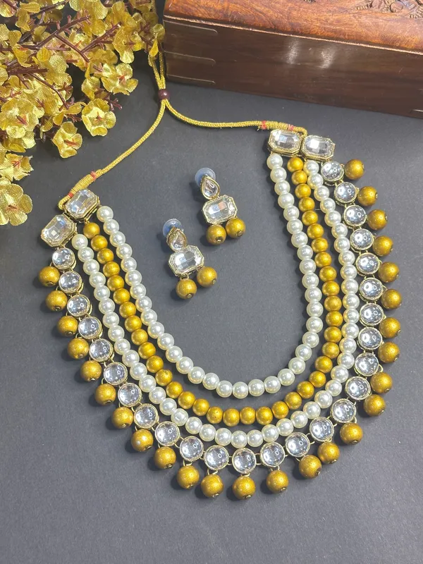 Four_Layer_Copper_Plated_Classic_Pearl_Necklace_Set_For_Women