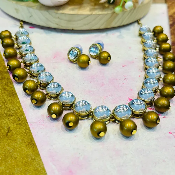 Gold_Alloy_Copper_Jewellery_Set_For_Women