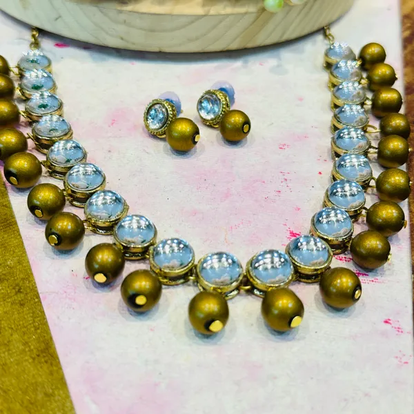 Gold_Alloy_Copper_Jewellery_Set_For_Women