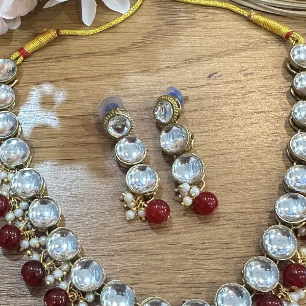 Traditional_Maroon_Pearl_Copper_Plated_Enamel_Crafted__Necklace_Set