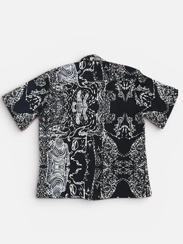 SASA_BEYOND_THE_EYE_BLACK_ZIPPER_SHIRT_