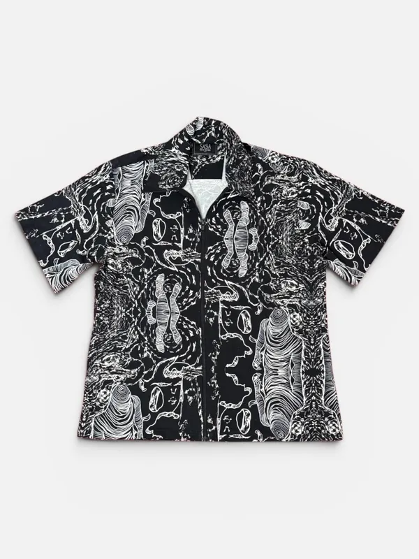 SASA_BEYOND_THE_EYE_BLACK_ZIPPER_SHIRT_