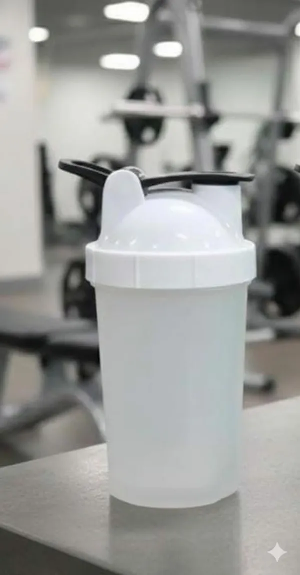 Protein_Shaker_Bottle_With_Storage_Compartment_White