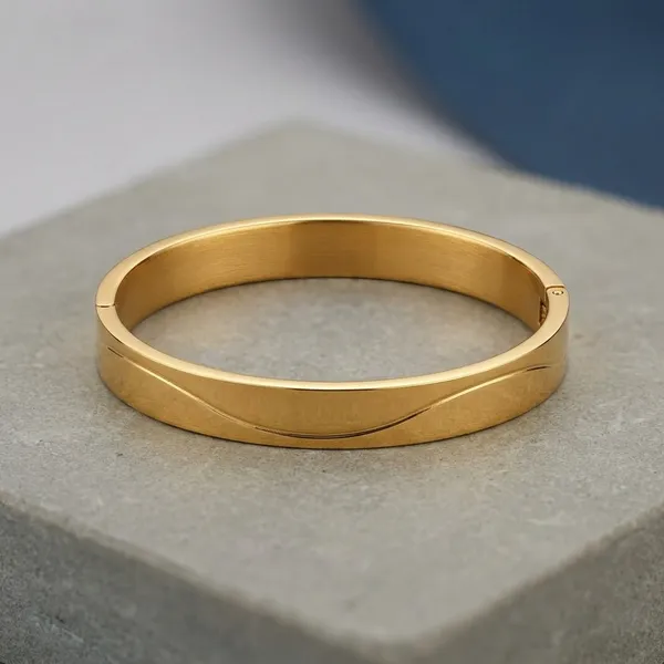Gold_Stainless_Steel_Plated_Wave_Oval_Cuff_Kada_For_Men