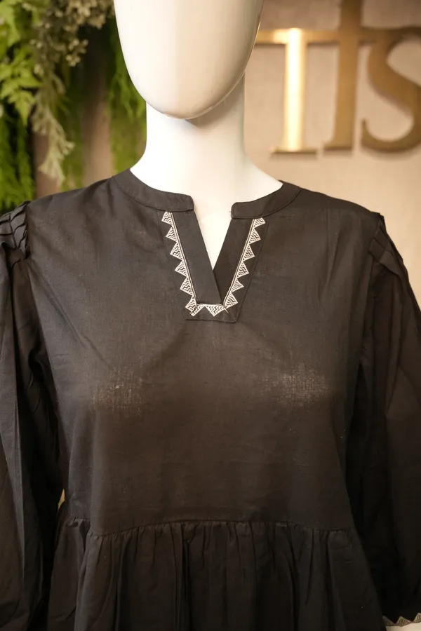Black_Cotton_Kurti_For_Women