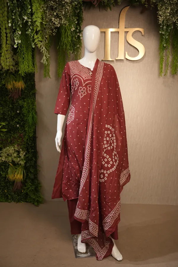 Maroon_Cotton_Bandhani_Suit_With_Bandhani_Printed_Dupatta_For_Women