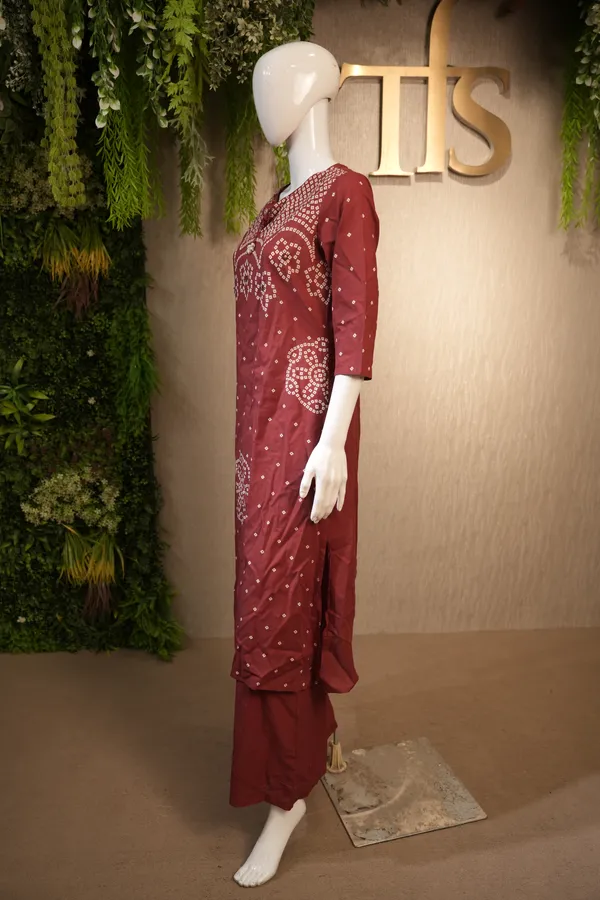 Maroon_Cotton_Bandhani_Suit_With_Bandhani_Printed_Dupatta_For_Women