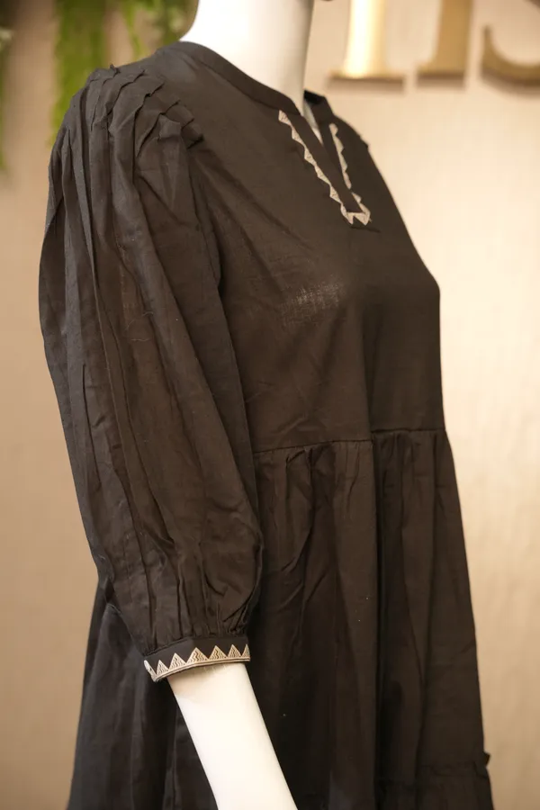 Black_Cotton_Kurti_For_Women