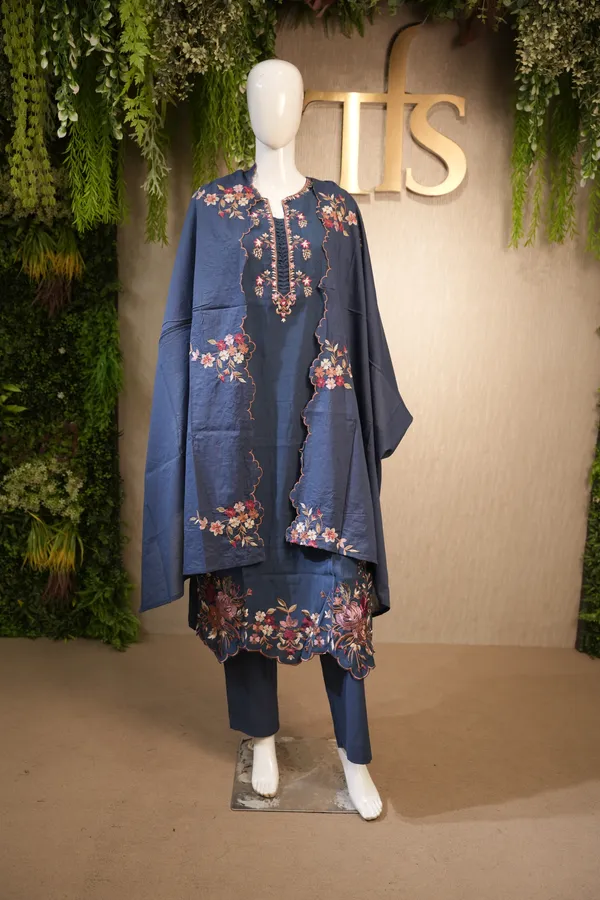 Royal_Blue_Cotton_Suit_With_Dupatta_For_Women