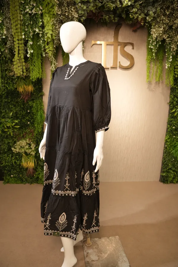 Black_Cotton_Kurti_For_Women