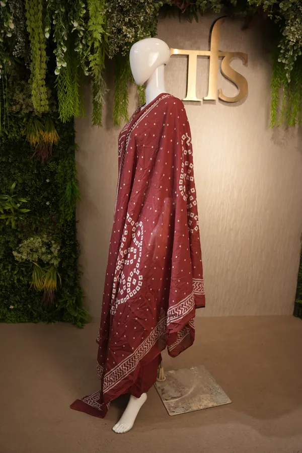 Maroon_Cotton_Bandhani_Suit_With_Bandhani_Printed_Dupatta_For_Women