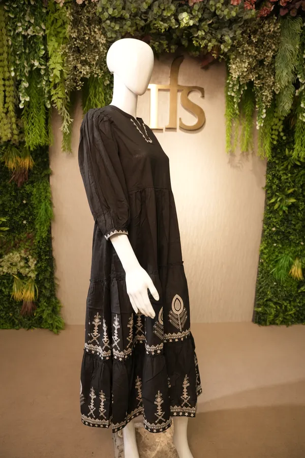 Black_Cotton_Kurti_For_Women