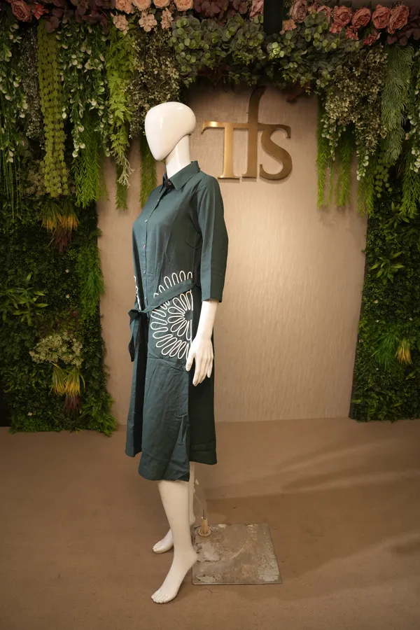 Bottle_Green_Cotton_Kurti_For_Women