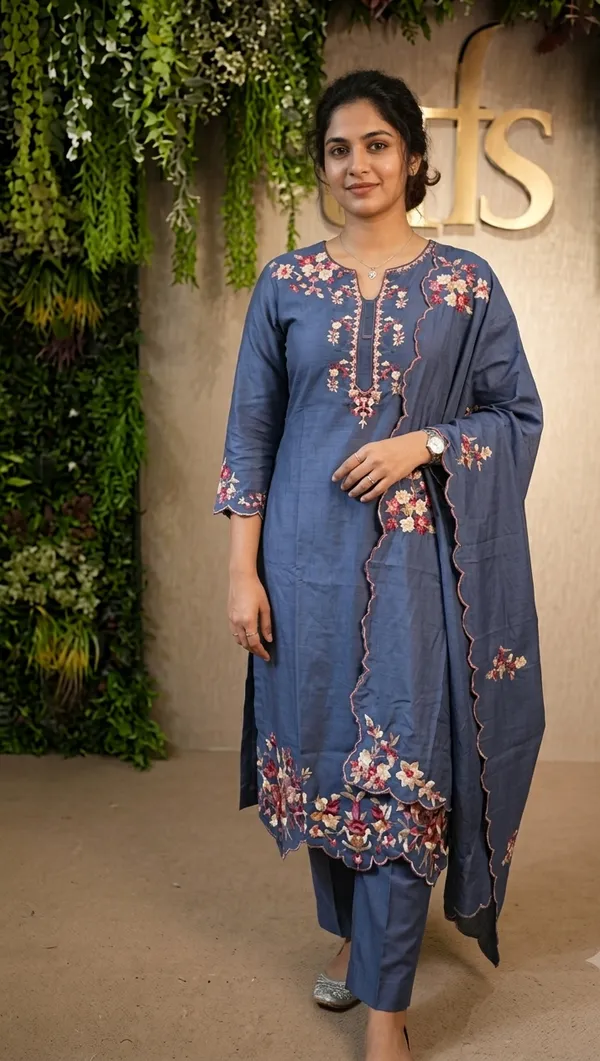 Royal_Blue_Cotton_Suit_With_Dupatta_For_Women