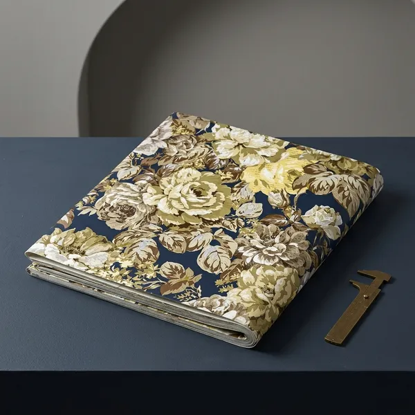 Imported_Paper_Classic_Blue_Floral_Print_Wallpaper