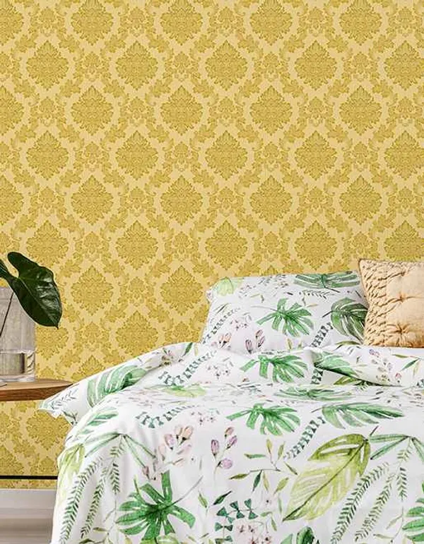 Imported_Paper_Classic_Cream_Gold_Damask_Wallpaper