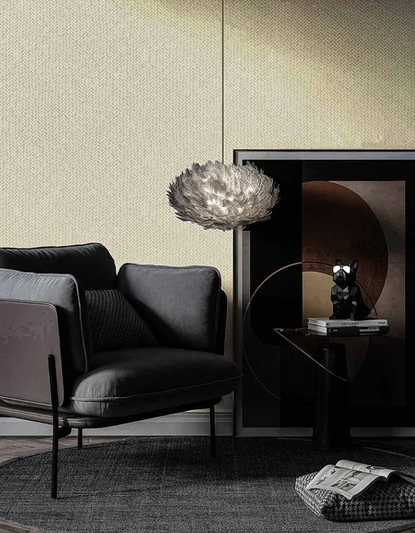 Grey_Feather_Table_Lamp_Black_Metal_Base