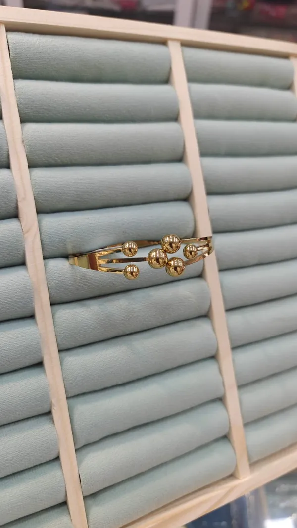 Gold_Plated_Adjustable_Bracelet_For_Women