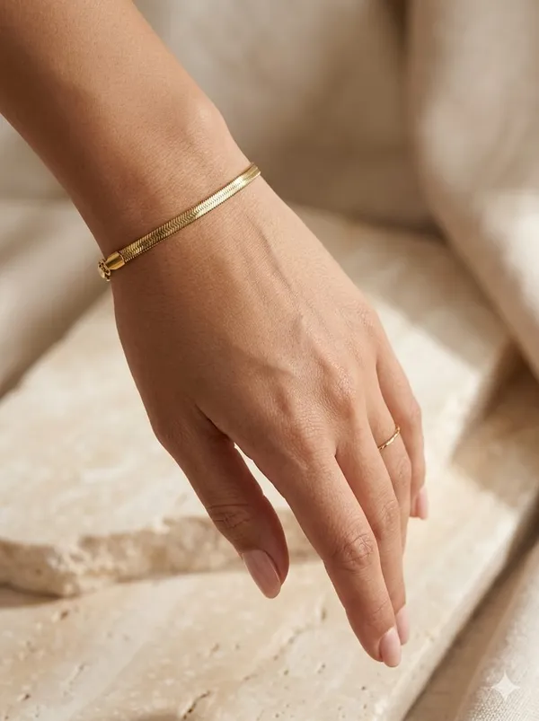 Gold_Tone_Sleek_Chain_Bracelet_for_Women